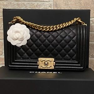 ❤SOLD❤chanel le boy black caviar GHW